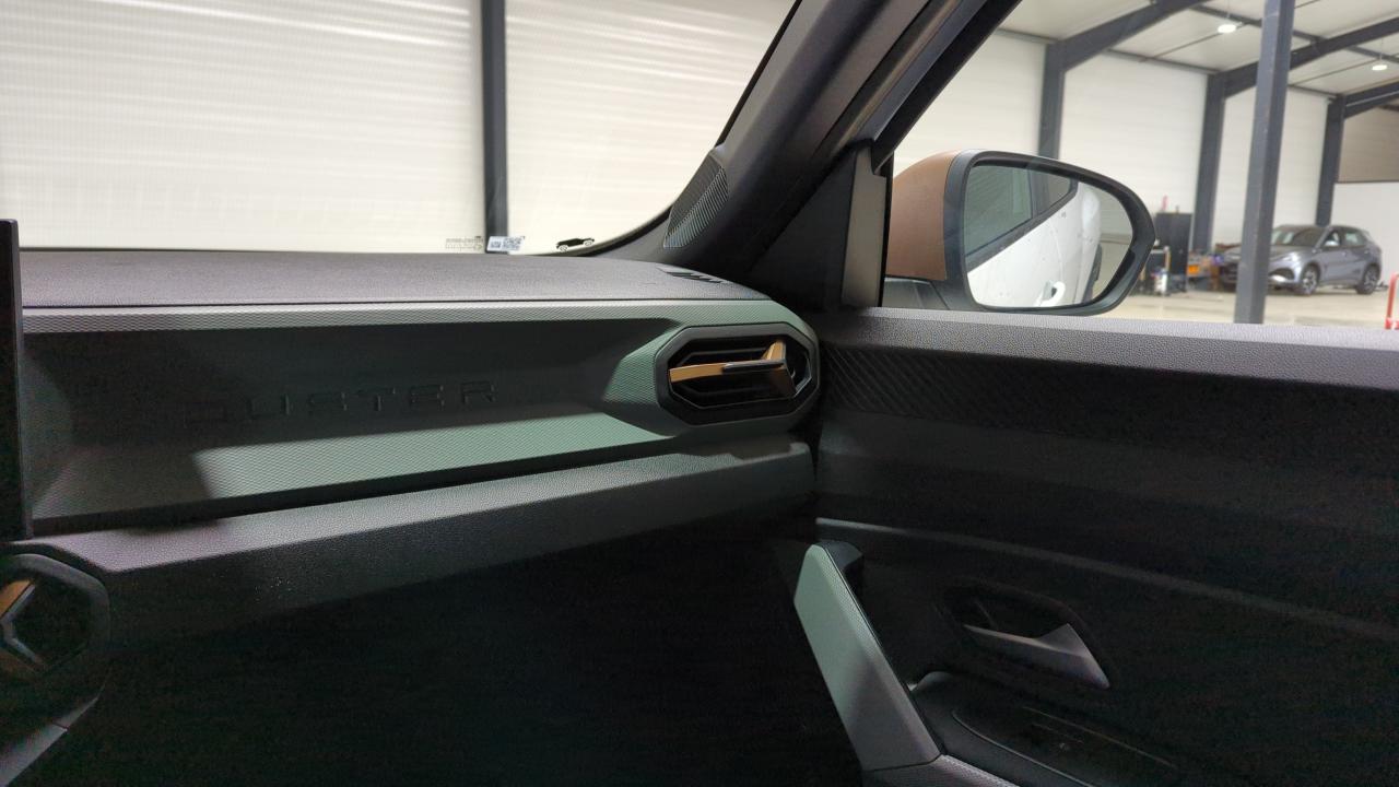 DACIA DUSTER HYBRID 140 4X2 EXTREME + PACK COLD