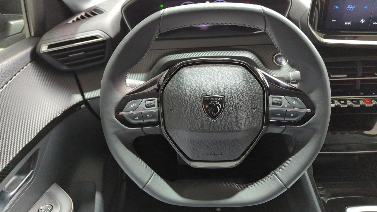 PEUGEOT 208 100 S&S BVM6 ALLURE + PACK ACCESS