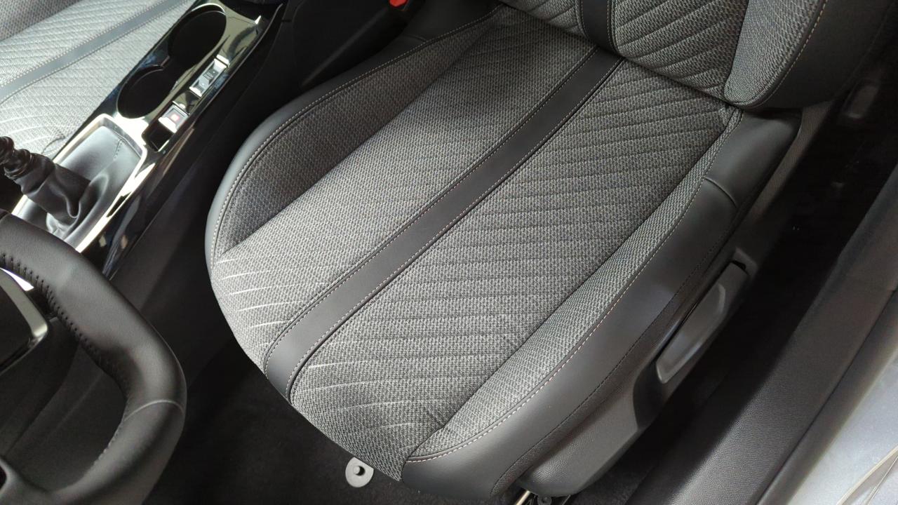 PEUGEOT 208 100 S&S BVM6 ALLURE + PACK VISION & NAVIGATION