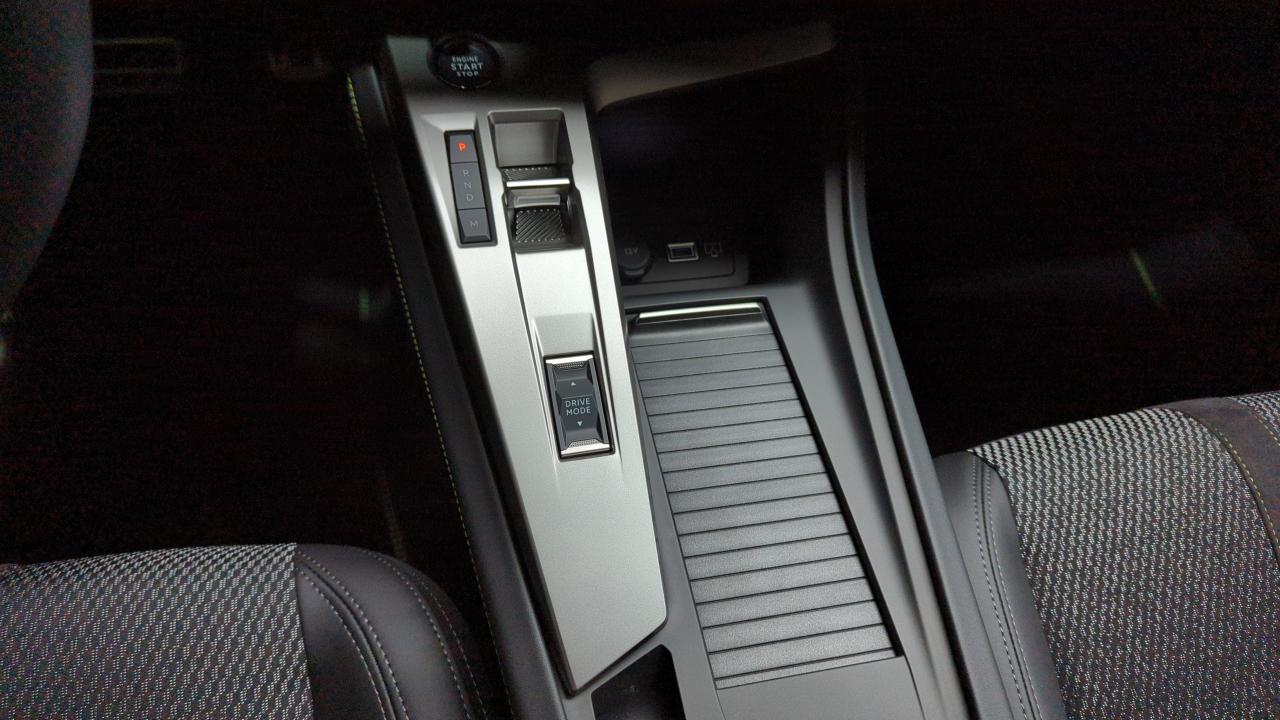 PEUGEOT 308 BLUEHDI 130CH S&S EAT8 GT + ANGLES MORTS + CAMERA 360