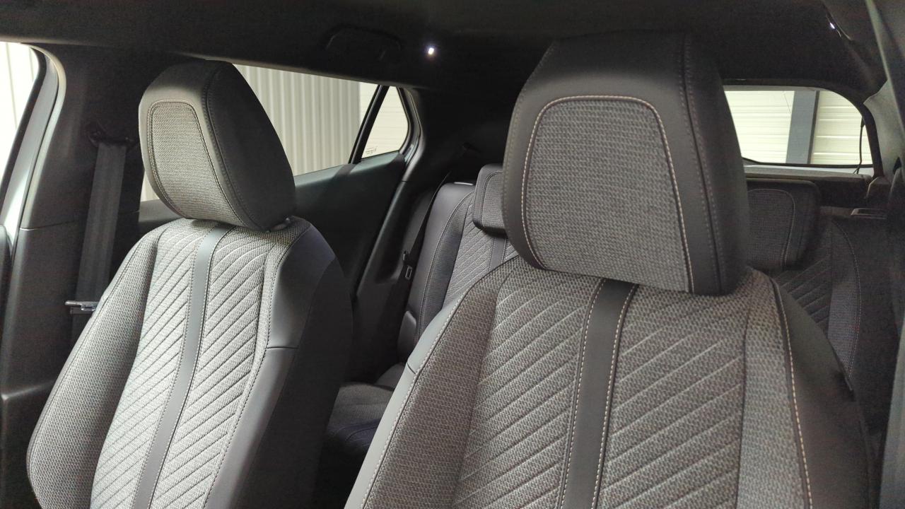 PEUGEOT 2008 NOUVEAU HYBRID 145 E-DCS6 ALLURE
