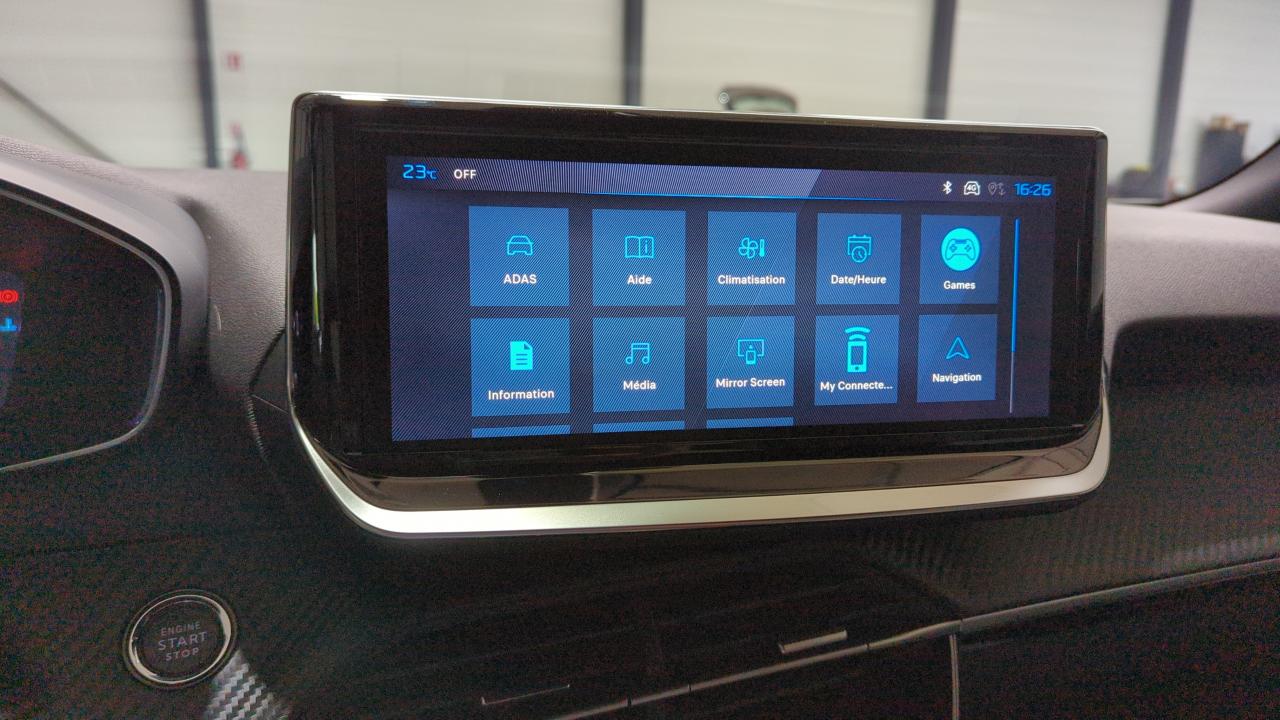PEUGEOT 2008 NOUVEAU HYBRID 145 E-DCS6 ALLURE + PACK NAVIGATION & PACK ACCESS + PACK VISION & DRIVE ASSIST PLUS