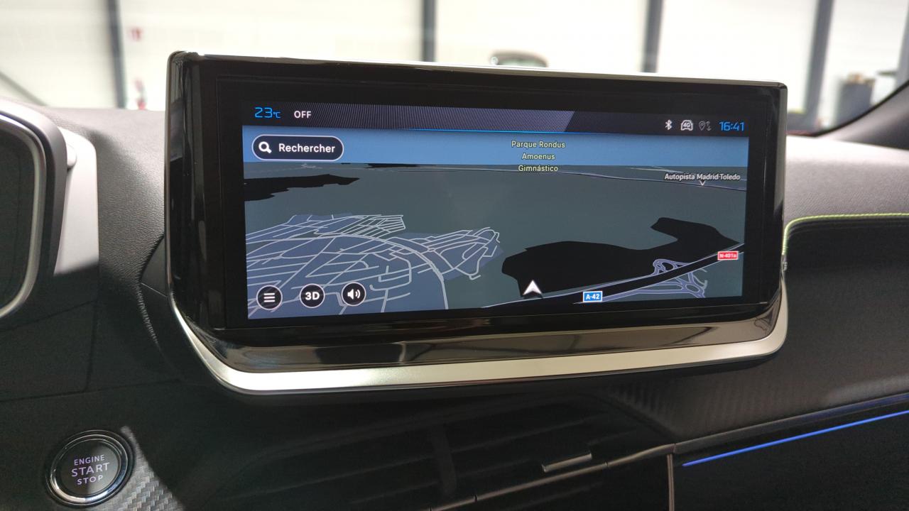PEUGEOT 2008 NOUVEAU HYBRID 145 E-DCS6 GT + ATTELAGE + PACK VISION & NAVIGATION & DRIVE ASSIST PLUS
