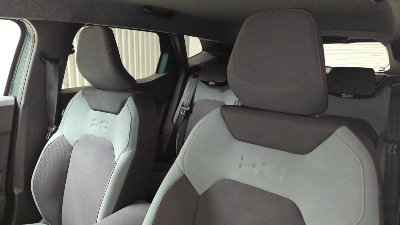 DACIA DUSTER HYBRID 140 4X2 EXTREME + PACK TECHNO + PACK CITY