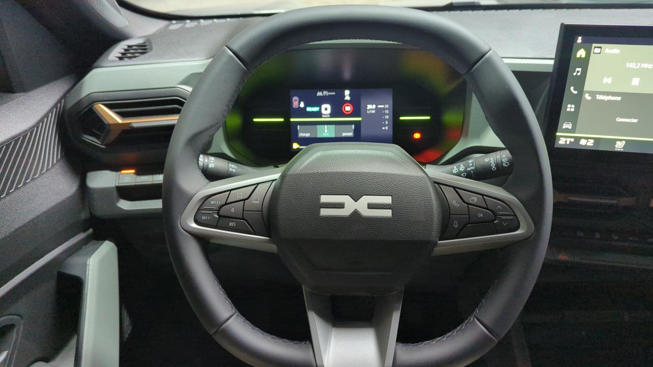 DACIA DUSTER HYBRID 140 4X2 EXTREME + SIEGES CHAUFFANTS