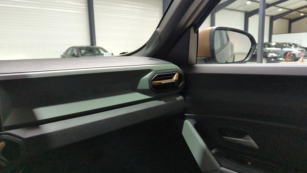 DACIA DUSTER HYBRID 140 4X2 EXTREME + SIEGES CHAUFFANTS