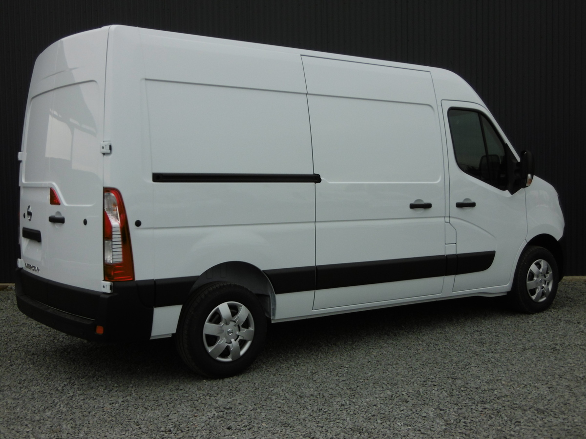 NISSAN INTERSTAR NV400  N-CONNECTA L2H2 3T5 135 DCI