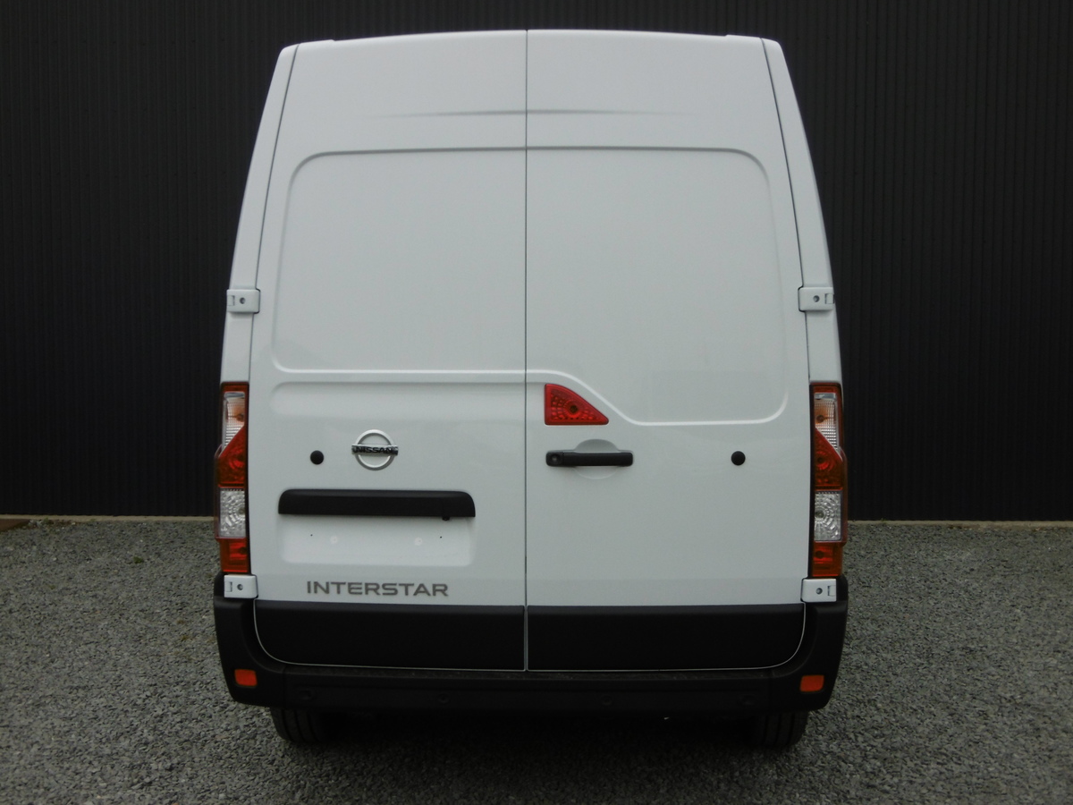 NISSAN INTERSTAR NV400  N-CONNECTA L2H2 3T5 135 DCI