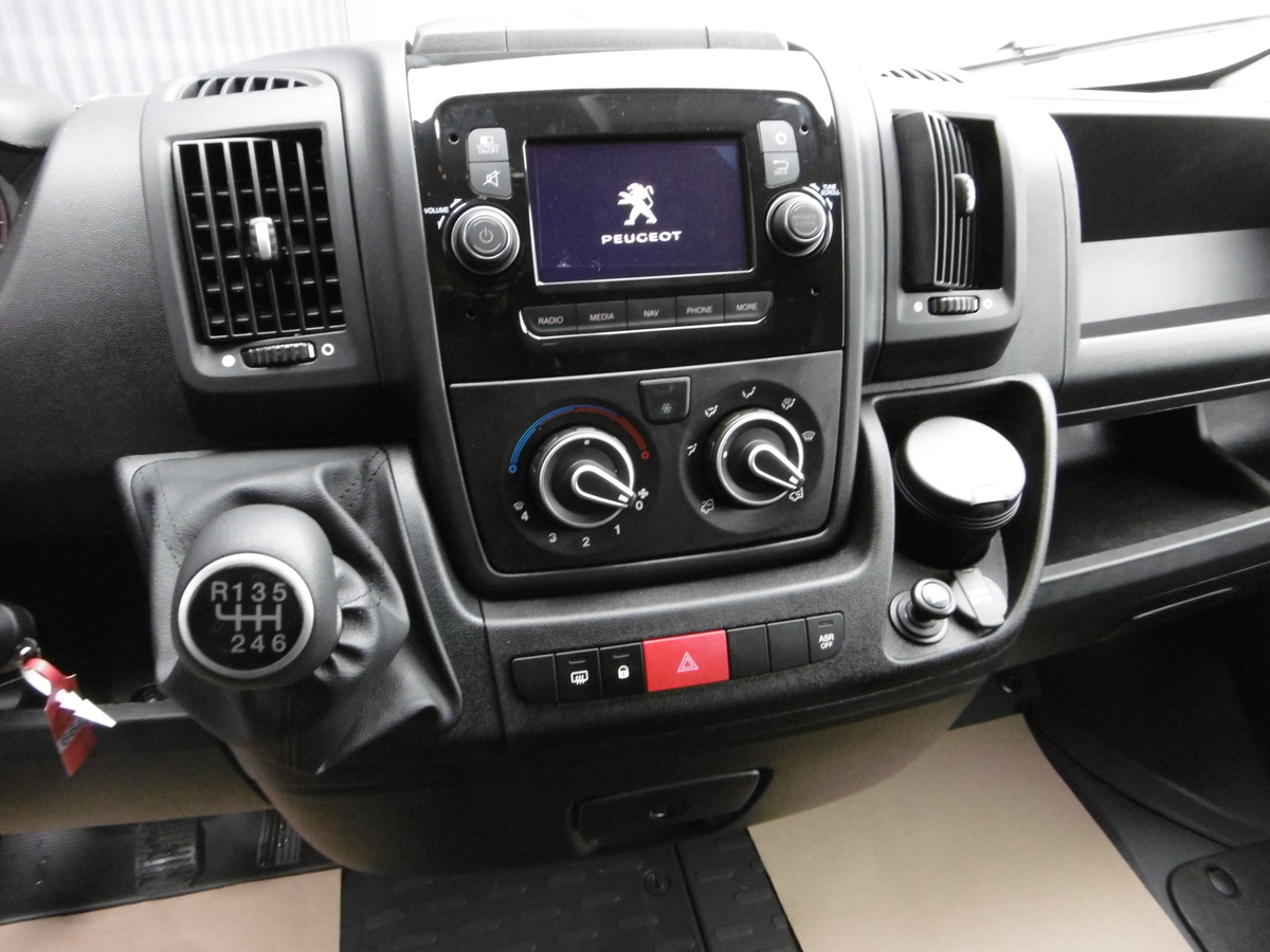 PEUGEOT BOXER FOURGON TOLE L2H2 PREMIUM 140 BlueHDi