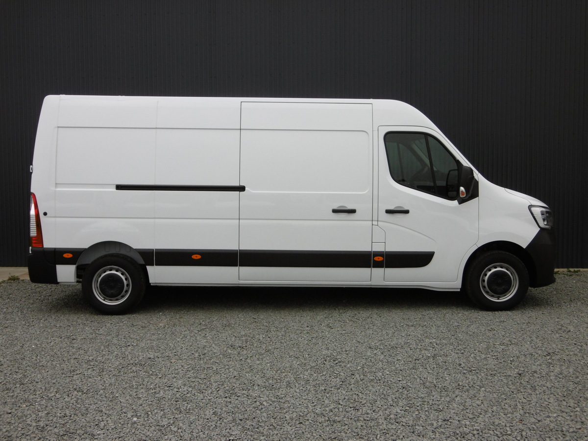 RENAULT MASTER 3 PHASE 3 L3H2 GRAND CONFORT 135 BLUE DCI