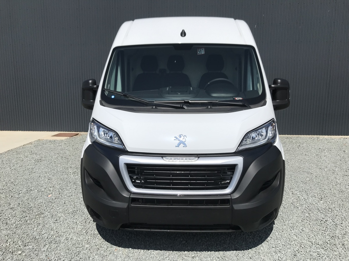 PEUGEOT BOXER VAN 165 BlueHDi