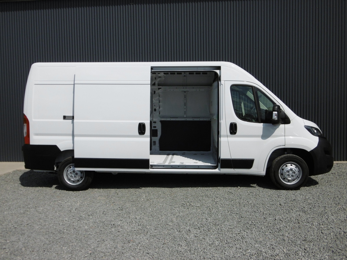 Annonce VU PEUGEOT BOXER FOURGON TOLE L3H2 Base 140 HDI FAP DIESEL - 33 490  €