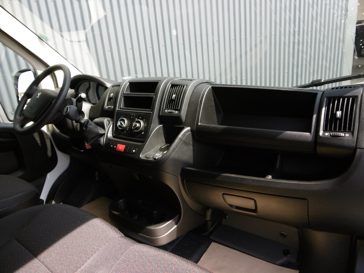 PEUGEOT BOXER FOURGON TOLE L3H2 Base 140 HDI FAP