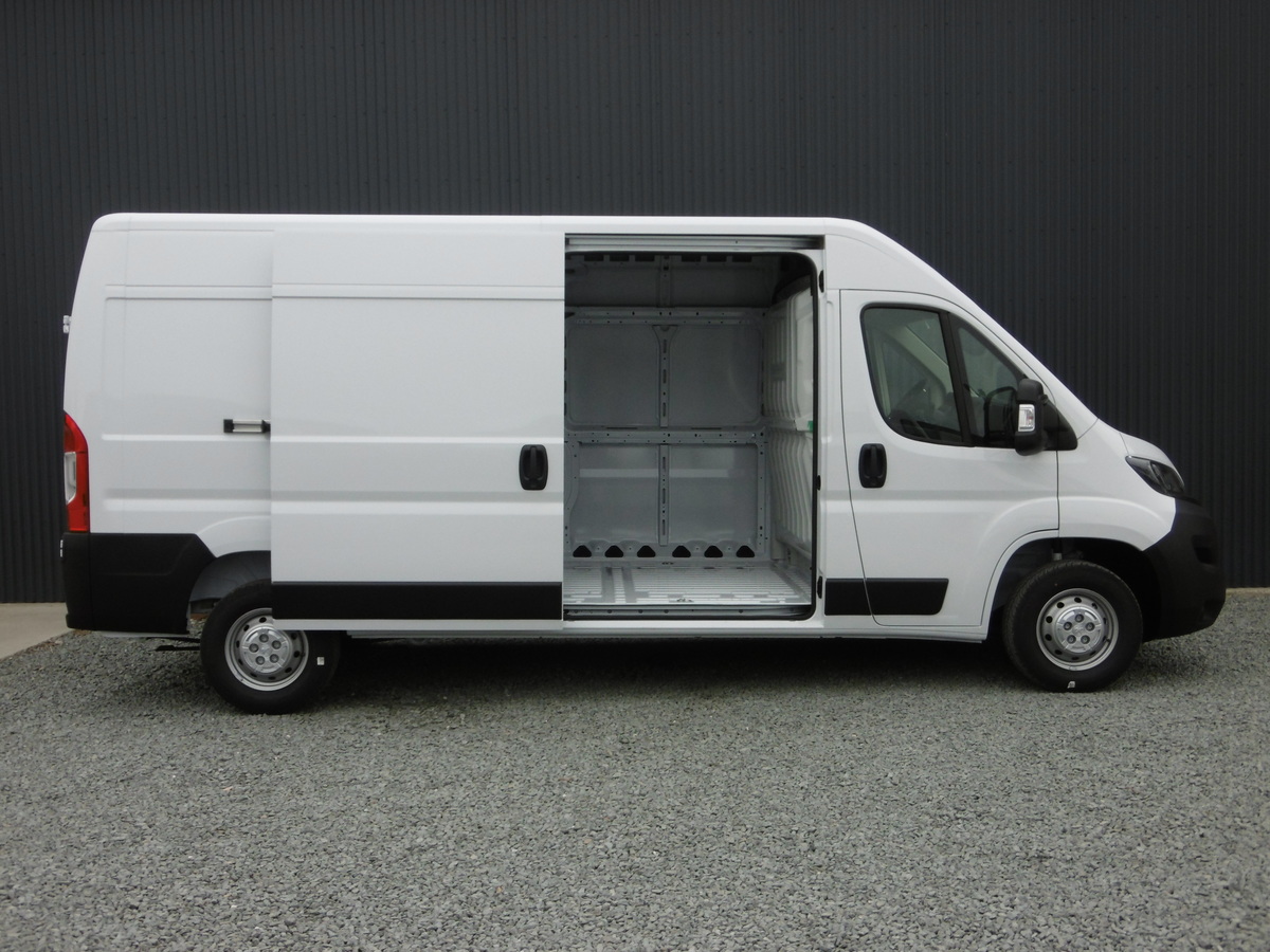 PEUGEOT BOXER VAN 165 BlueHDi