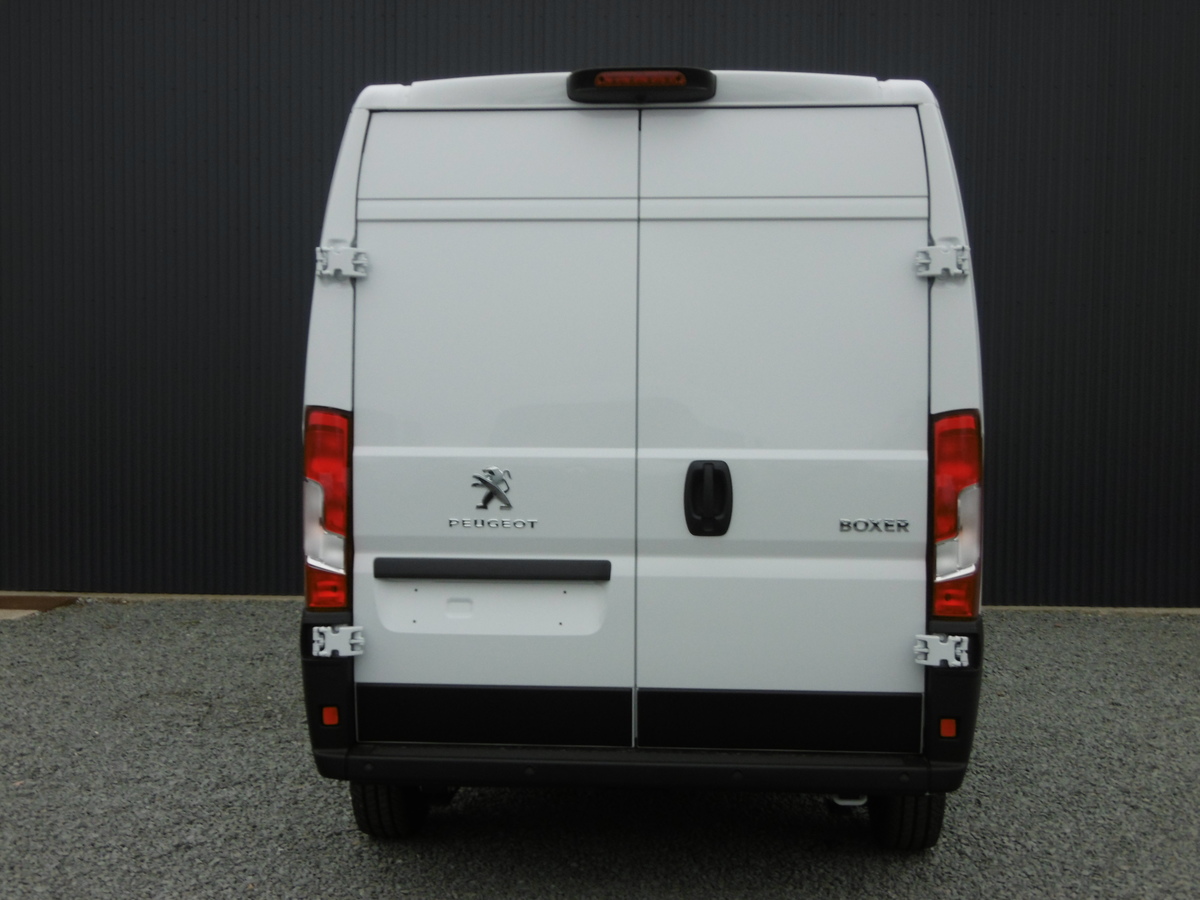 PEUGEOT BOXER VAN 165 BlueHDi