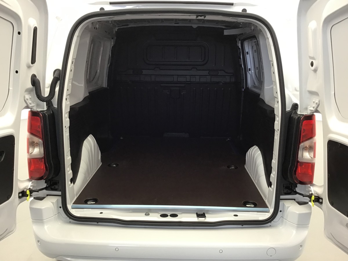 OPEL COMBO CARGO M LIGHT 650 KG VAN 1.2 Turbo 110ch Bvm6 Van