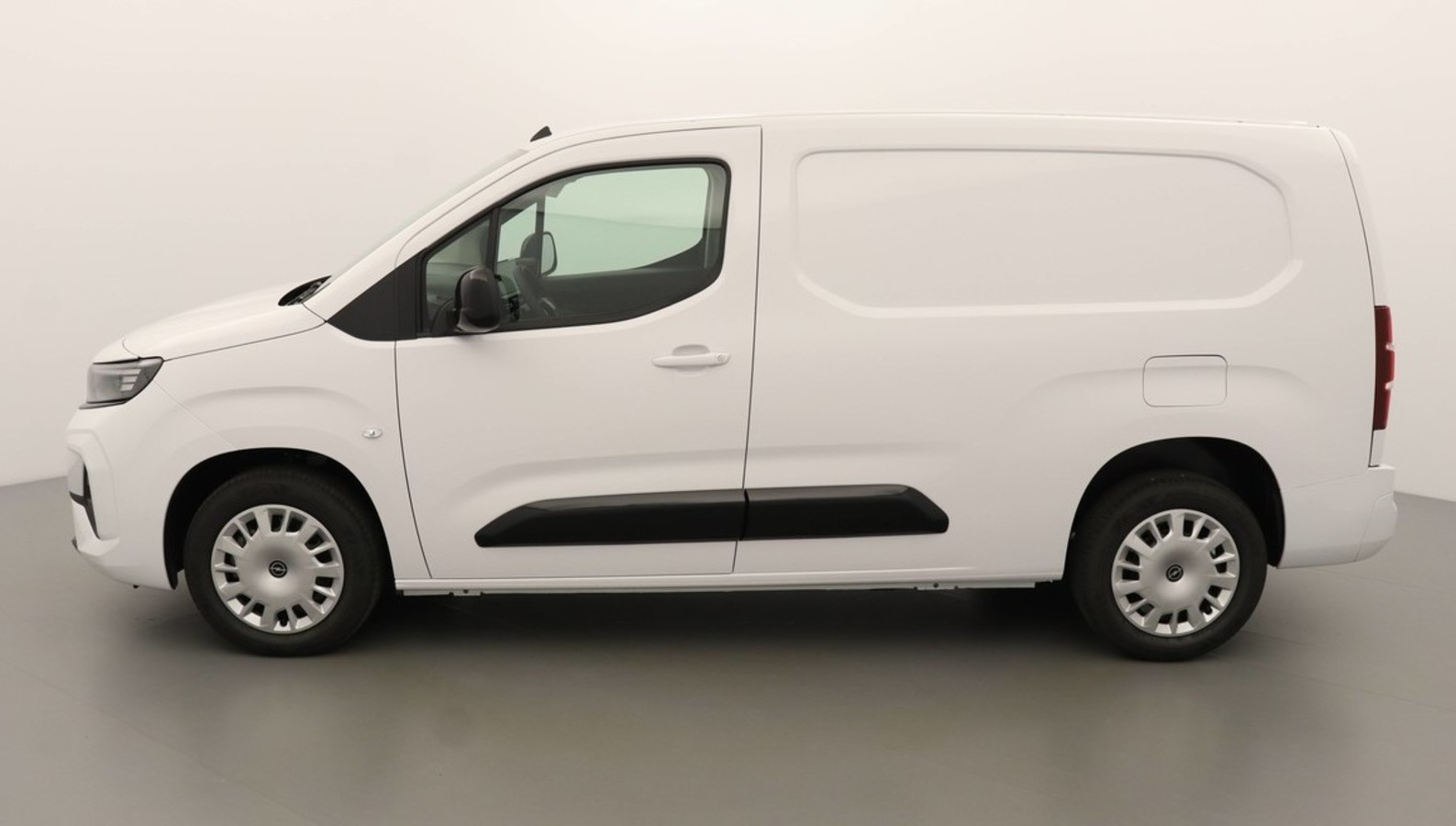 OPEL COMBO CARGO XL HEAVY 950 KG VAN 1.5 Bluehdi 130ch Eat8 Van