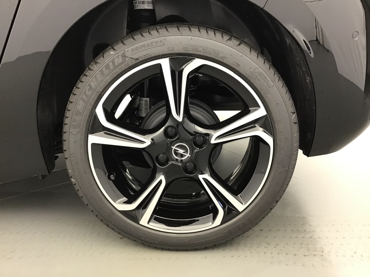 OPEL CORSA GS 1.2 Ess 75ch Bvm5 Gs + Caméra + Radar AV + GPS