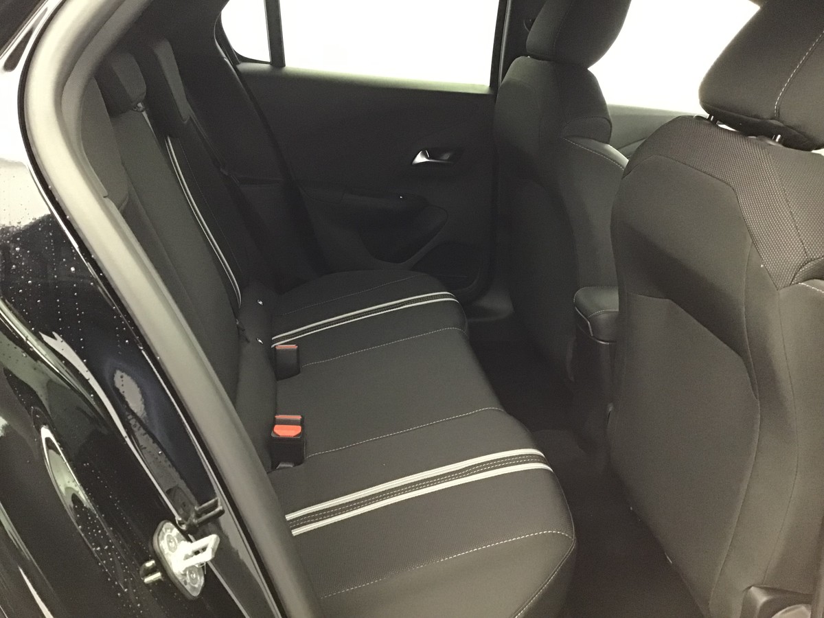 OPEL CORSA GS 1.2 Ess 75ch Bvm5 Gs + Caméra + Radar AV + GPS