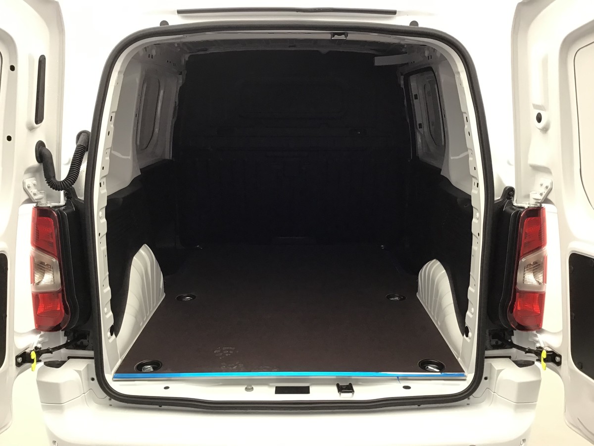 OPEL COMBO CARGO M LIGHT 650 KG VAN 1.5 Turbo D 100ch Bvm6 Van