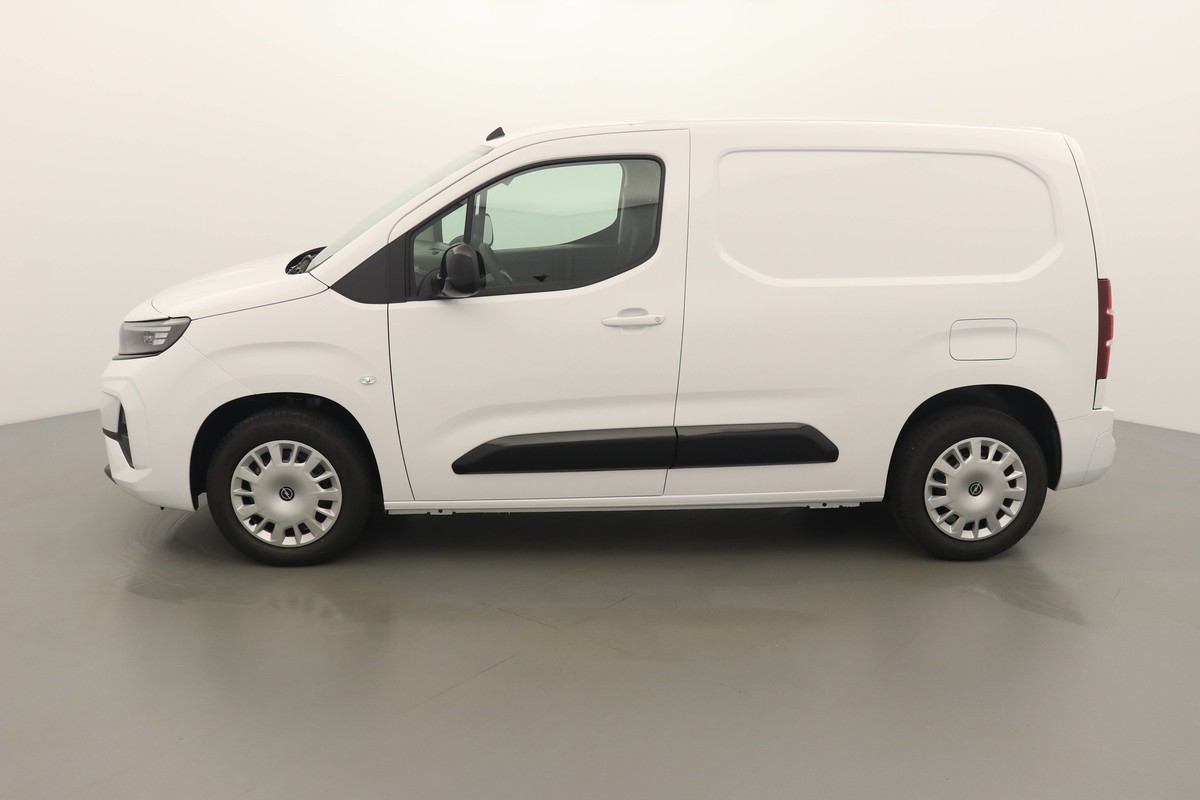 OPEL COMBO CARGO M LIGHT 650 KG VAN 1.5 Turbo D 100ch Bvm6 Van