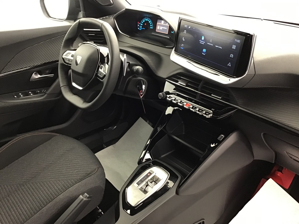 PEUGEOT 2008 STYLE 1.2 Hybrid 136ch E-Dsc6 Style