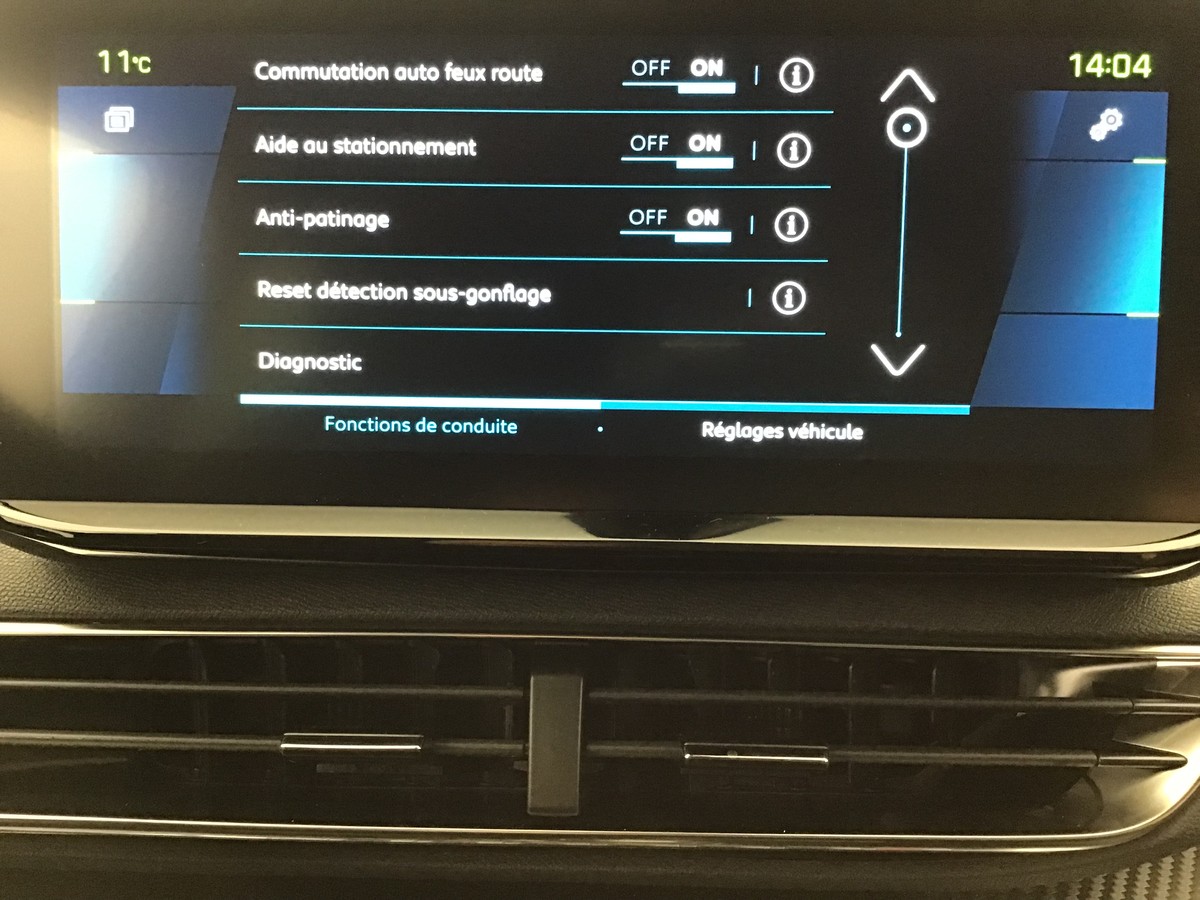 PEUGEOT 3008 ALLURE PACK 1.6 Hybrid 225ch E-Eat8 Allure Pack