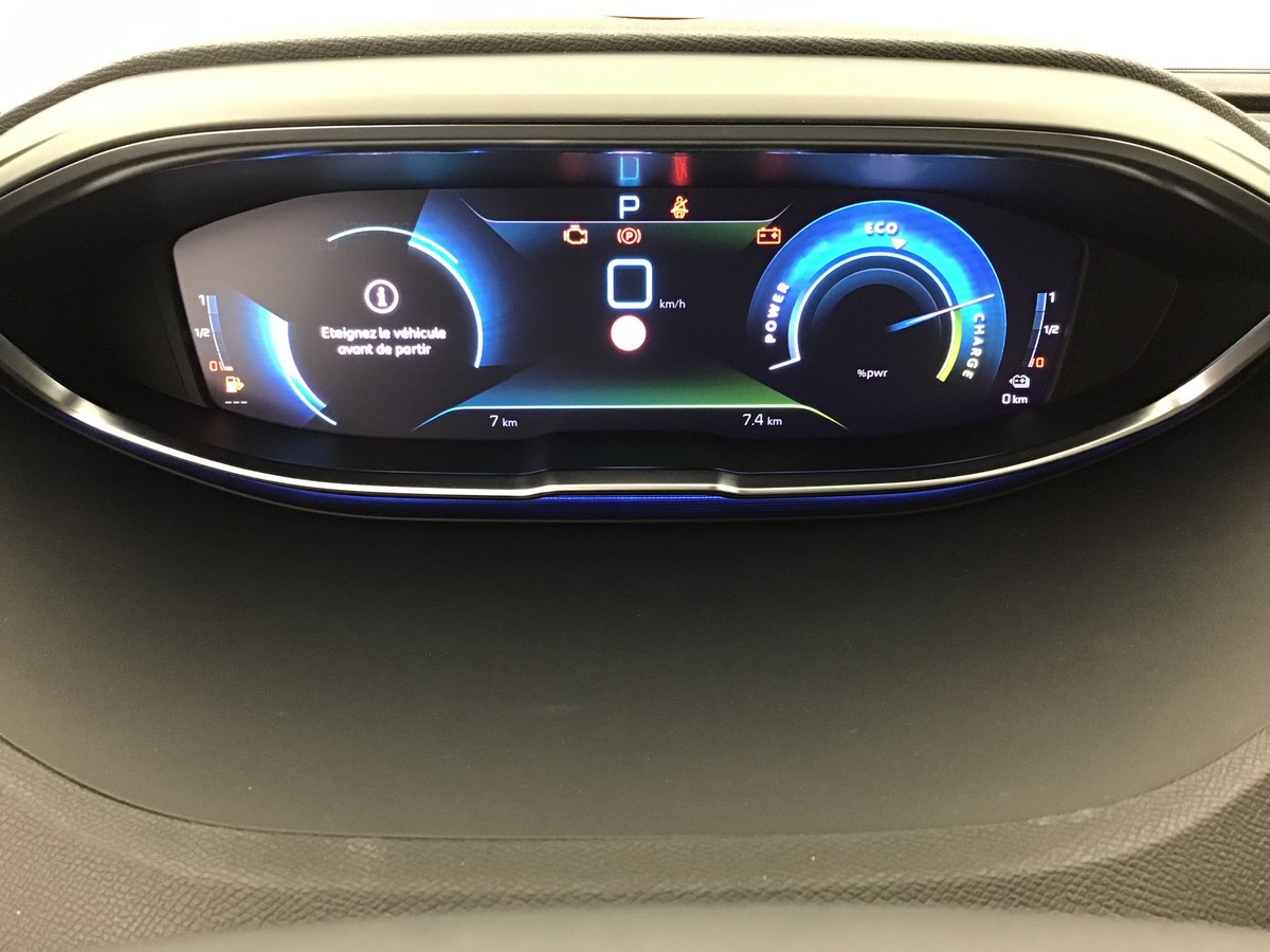 PEUGEOT 3008 GT 1.6 Hybrid 225ch E-Eat8 Gt