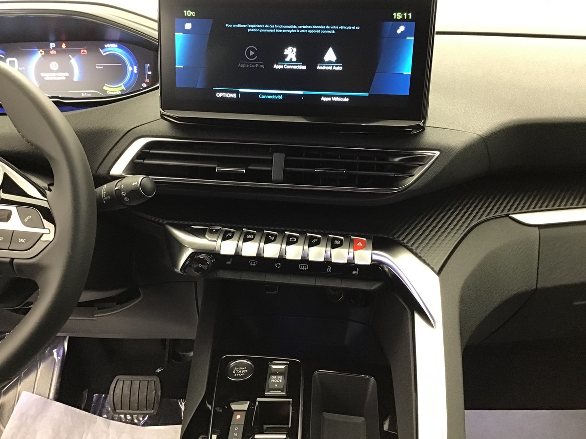 PEUGEOT 3008 GT 1.6 Hybrid 225ch E-Eat8 Gt