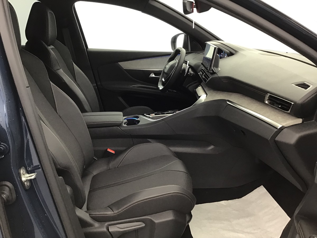 PEUGEOT 3008 GT 1.6 Hybrid 225ch E-Eat8 Gt