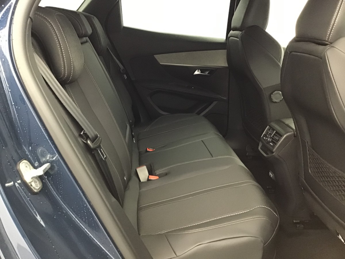 PEUGEOT 3008 GT 1.6 Hybrid 225ch E-Eat8 Gt