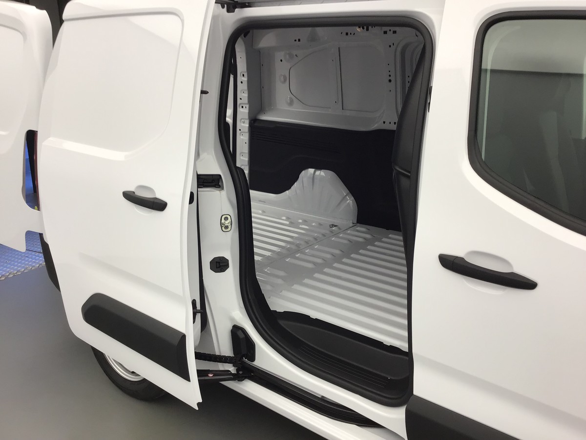 OPEL COMBO CARGO XL HEAVY 950 KG VAN 1.5 Bluehdi 130ch Eat8 Van