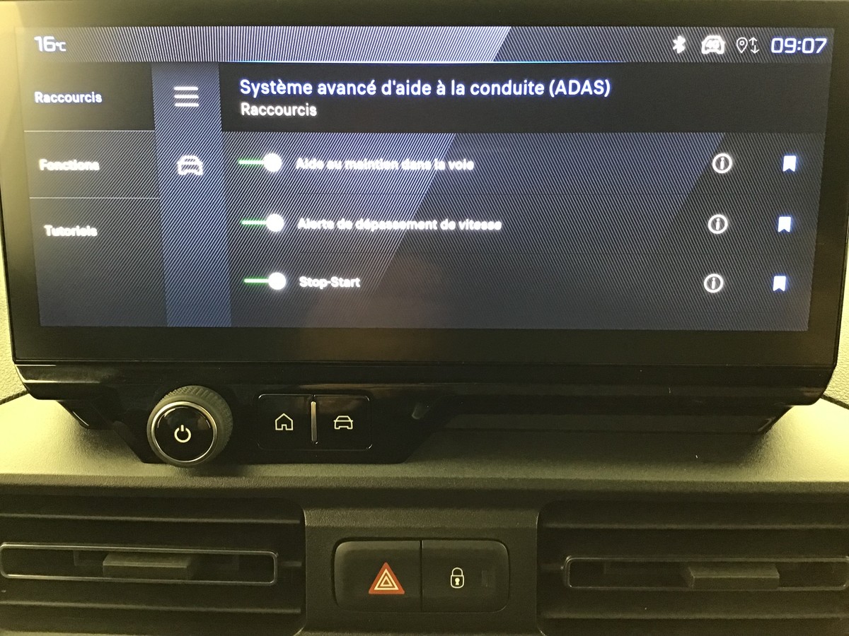 PEUGEOT PARTNER STANDARD LIGHT 650 KG VAN 1.5 Bluehdi 130ch Eat8 Van