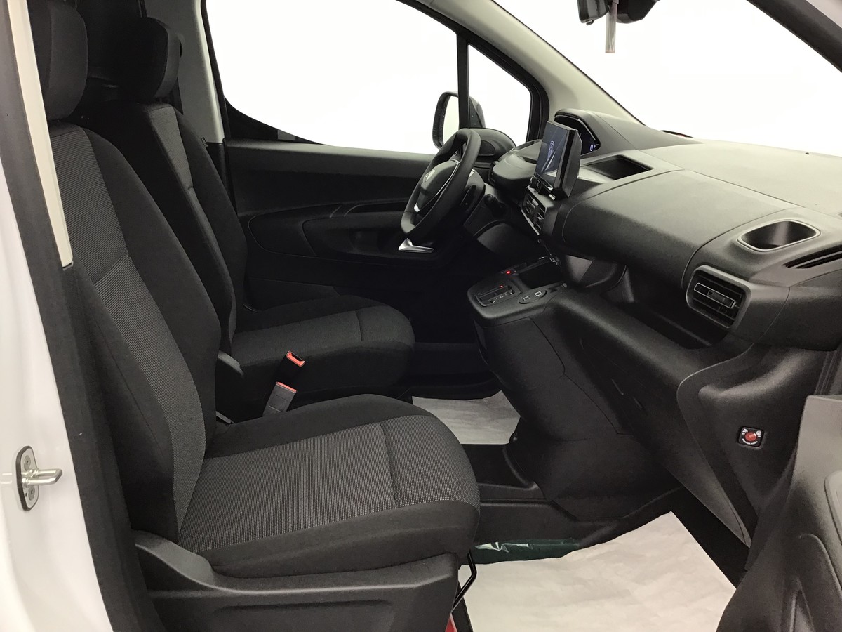 PEUGEOT PARTNER STANDARD LIGHT 650 KG VAN 1.5 Bluehdi 130ch Eat8 Van