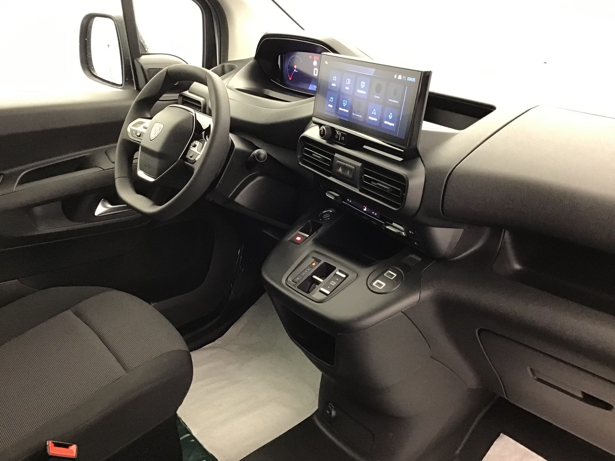 PEUGEOT PARTNER STANDARD LIGHT 650 KG VAN 1.5 Bluehdi 130ch Eat8 Van