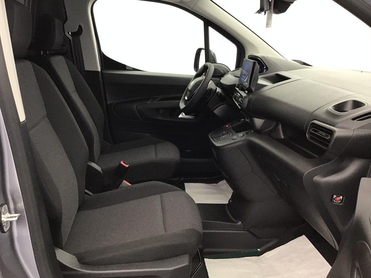 PEUGEOT PARTNER STANDARD LIGHT 650 KG VAN 1.5 Bluehdi 130ch Eat8 Van