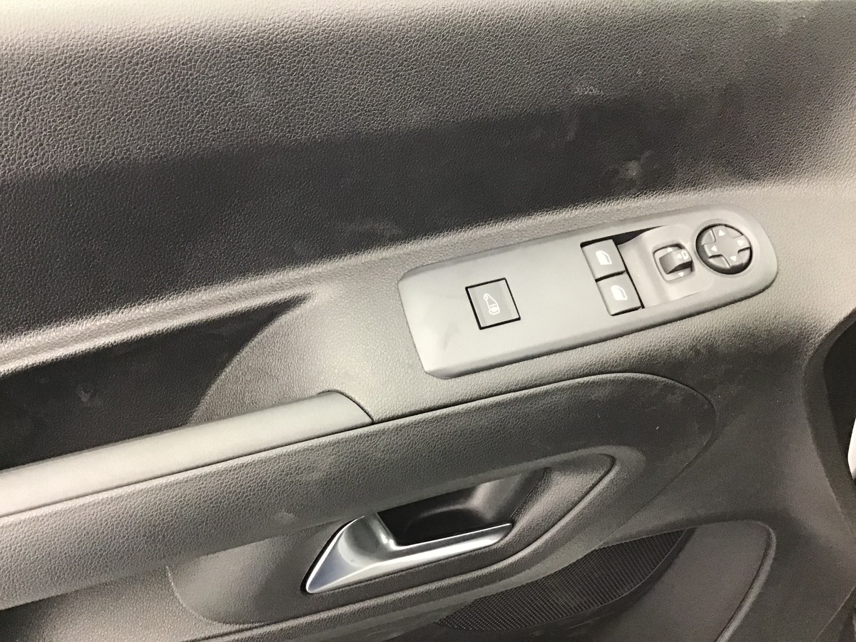 PEUGEOT PARTNER STANDARD HEAVY 1000 KG VAN 1.5 Bluehdi 130ch Eat8 Van