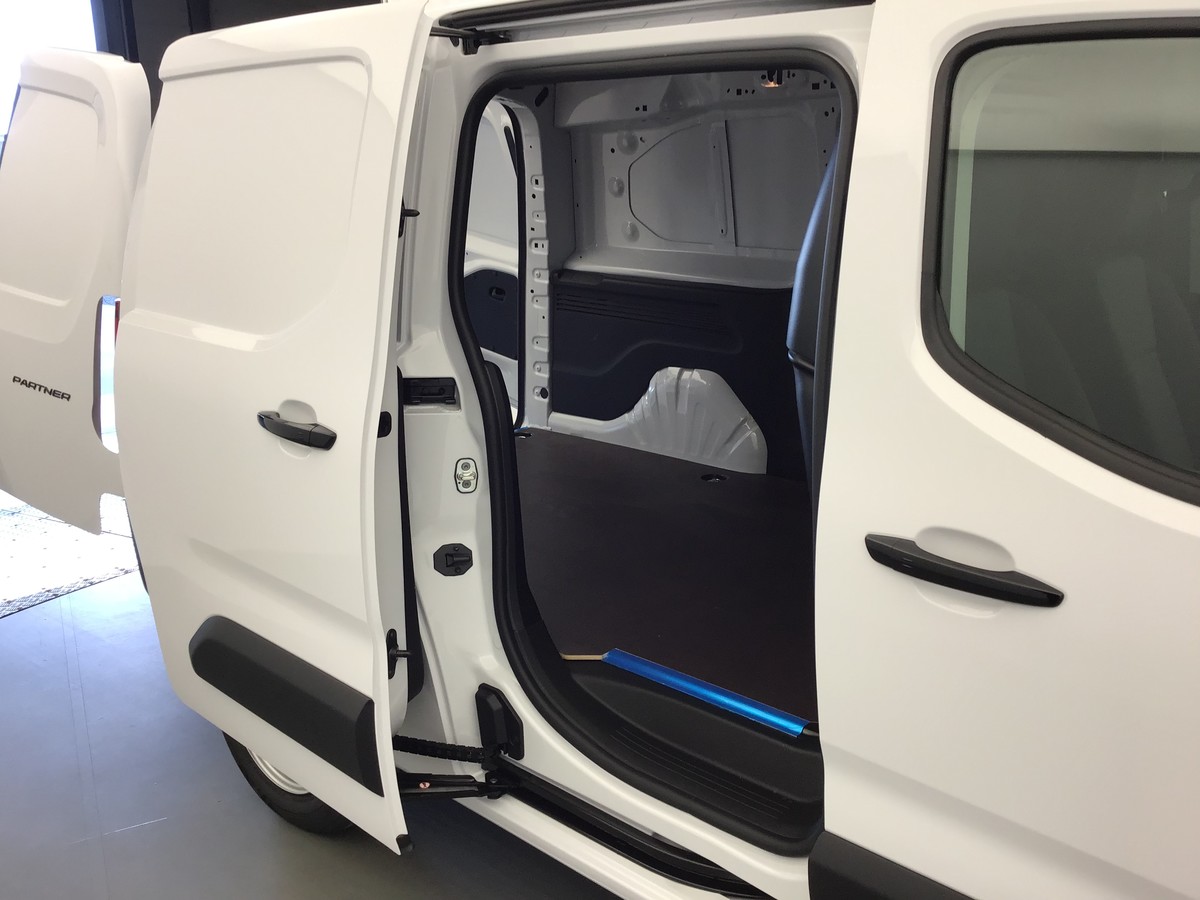 PEUGEOT PARTNER LONG HEAVY 1000 KG VAN 1.5 Bluehdi 130ch Eat8 Van
