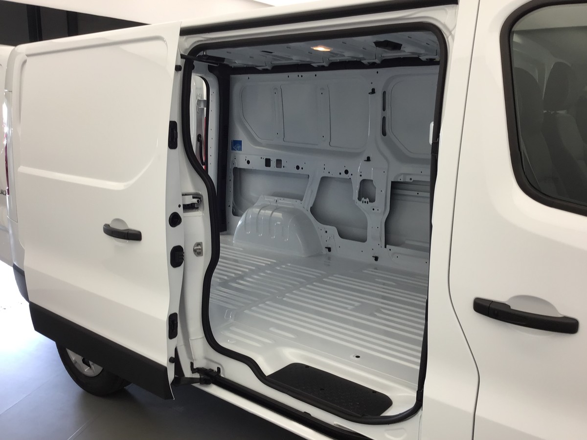 RENAULT TRAFIC L2H1 EXTRA 2.0 Dci 150ch Bvm6 Extra