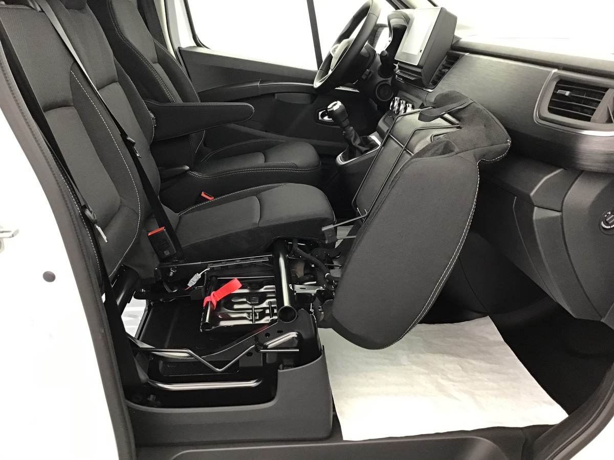 RENAULT TRAFIC L2H1 EXTRA 2.0 Dci 170ch Bvm6 Extra