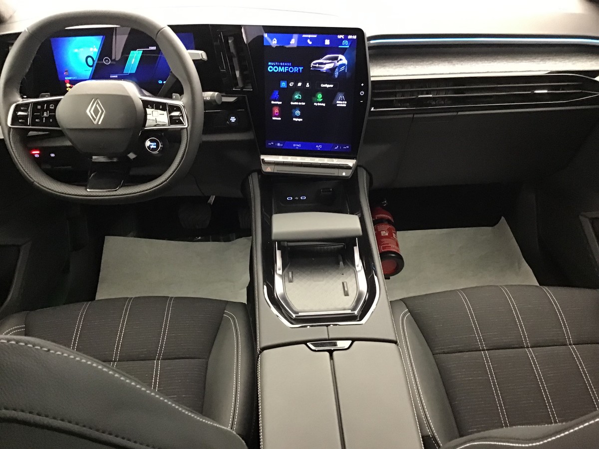 RENAULT AUSTRAL TECHNO 1.2 E-Tech Full Hybrid 200ch Edc Techno