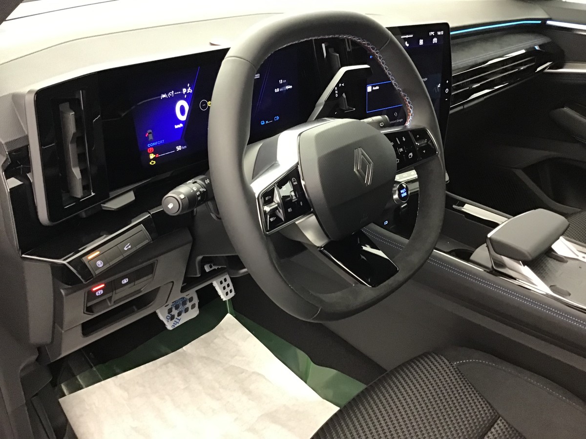 RENAULT AUSTRAL TECHNO ESPRIT ALPINE 1.2 E-Tech Full Hybrid 200ch Edc Techno Esprit Alpine