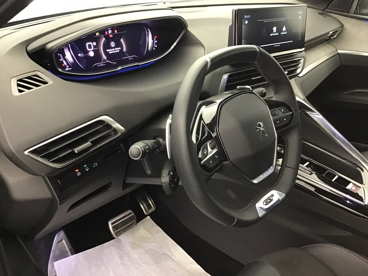 PEUGEOT 3008 GT 1.2 Puretech 136ch Eat8 Gt