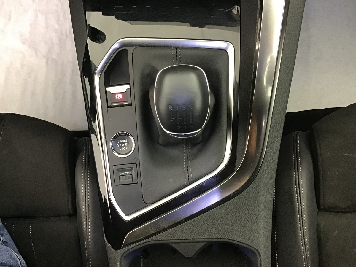 PEUGEOT 3008 GT 1.2 Puretech 130ch Bvm6 Gt