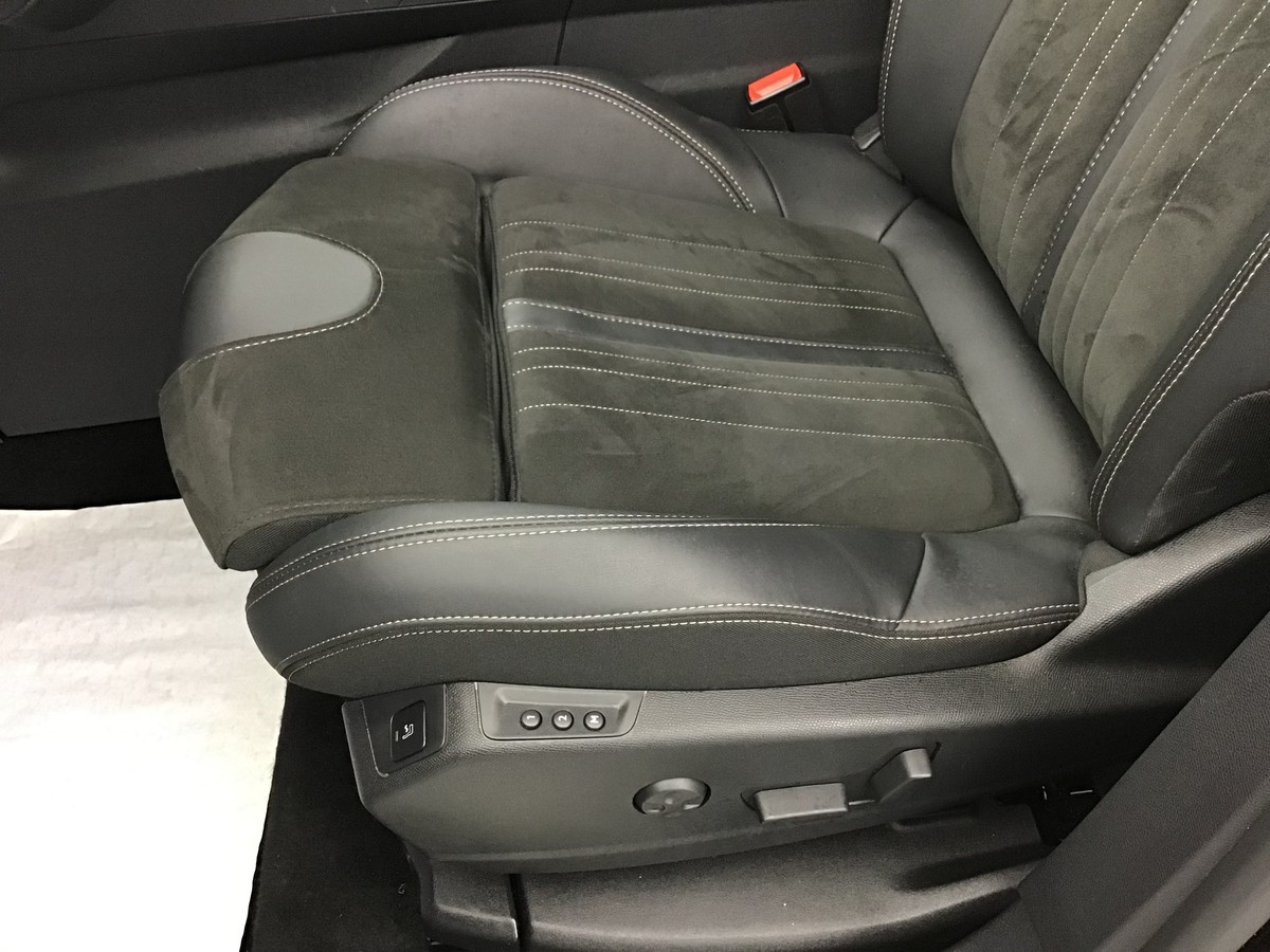 PEUGEOT 3008 GT 1.2 Puretech 130ch Bvm6 Gt
