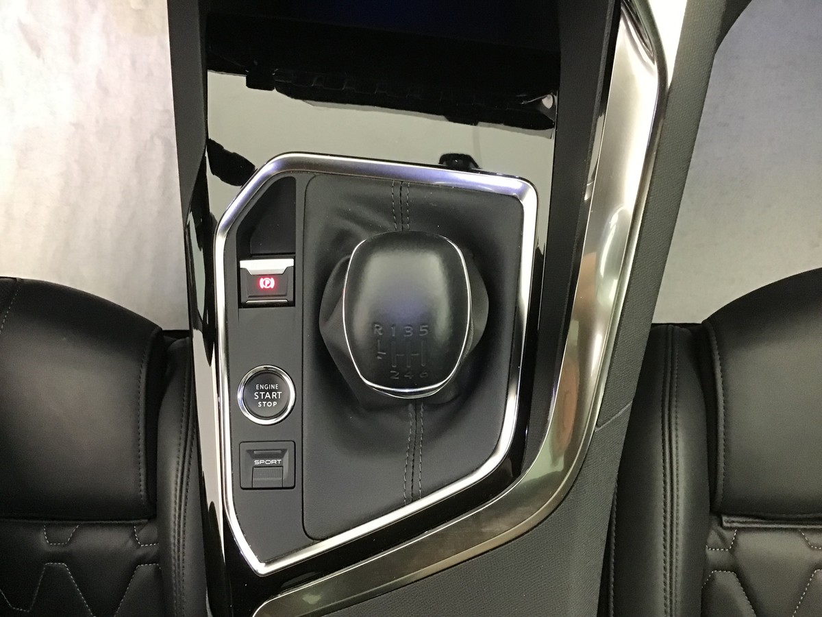 PEUGEOT 3008 GT 1.2 Puretech 130ch Bvm6 Gt