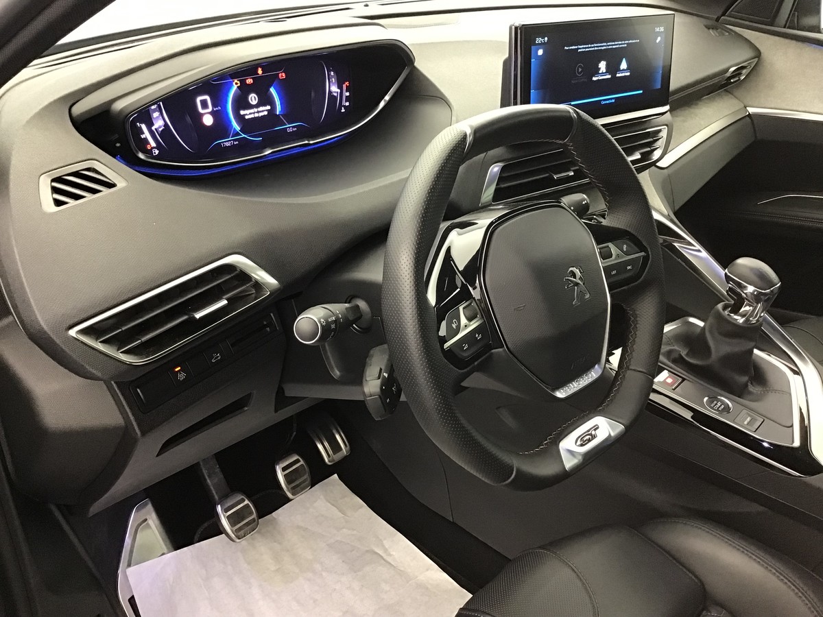 PEUGEOT 3008 GT 1.2 Puretech 130ch Bvm6 Gt