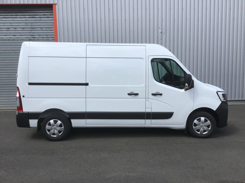 RENAULT MASTER   FGN TRAC F3500 L2H2 BLUE DCI 135 GRAND CONFORT