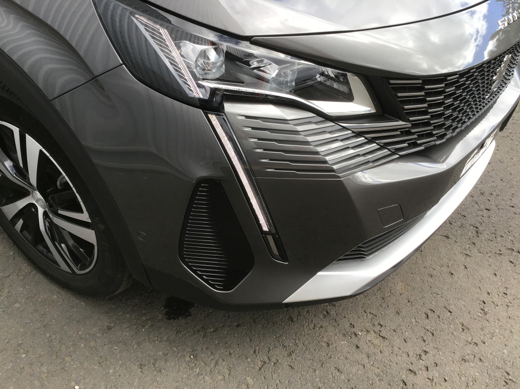 PEUGEOT 5008   BlueHDi 130ch S&S EAT8 GT