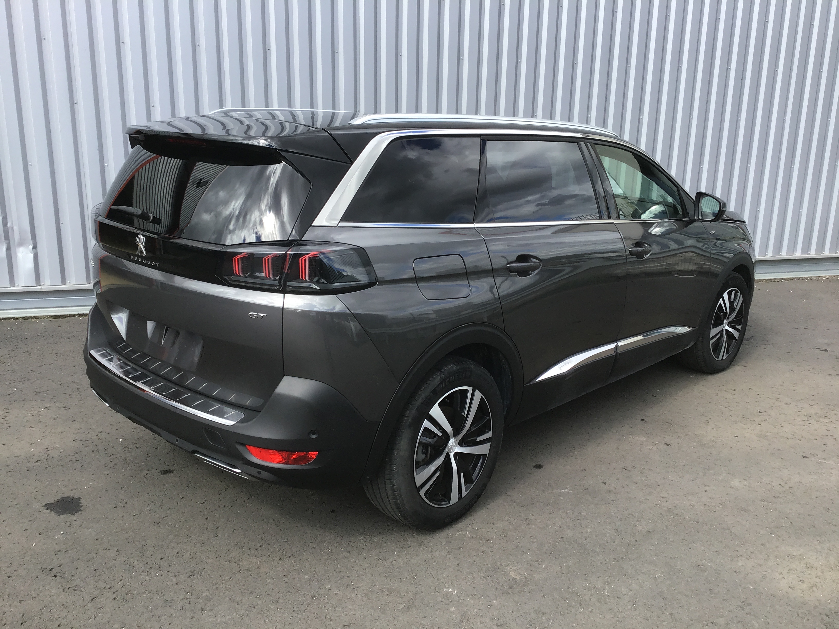 PEUGEOT 5008   BlueHDi 130ch S&S EAT8 GT